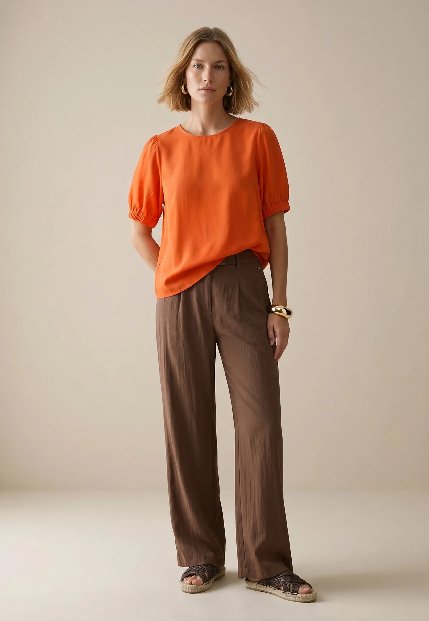 Bluse aus Baumwolle mit Puffärmeln und Rundhalsausschnitt - Image 3