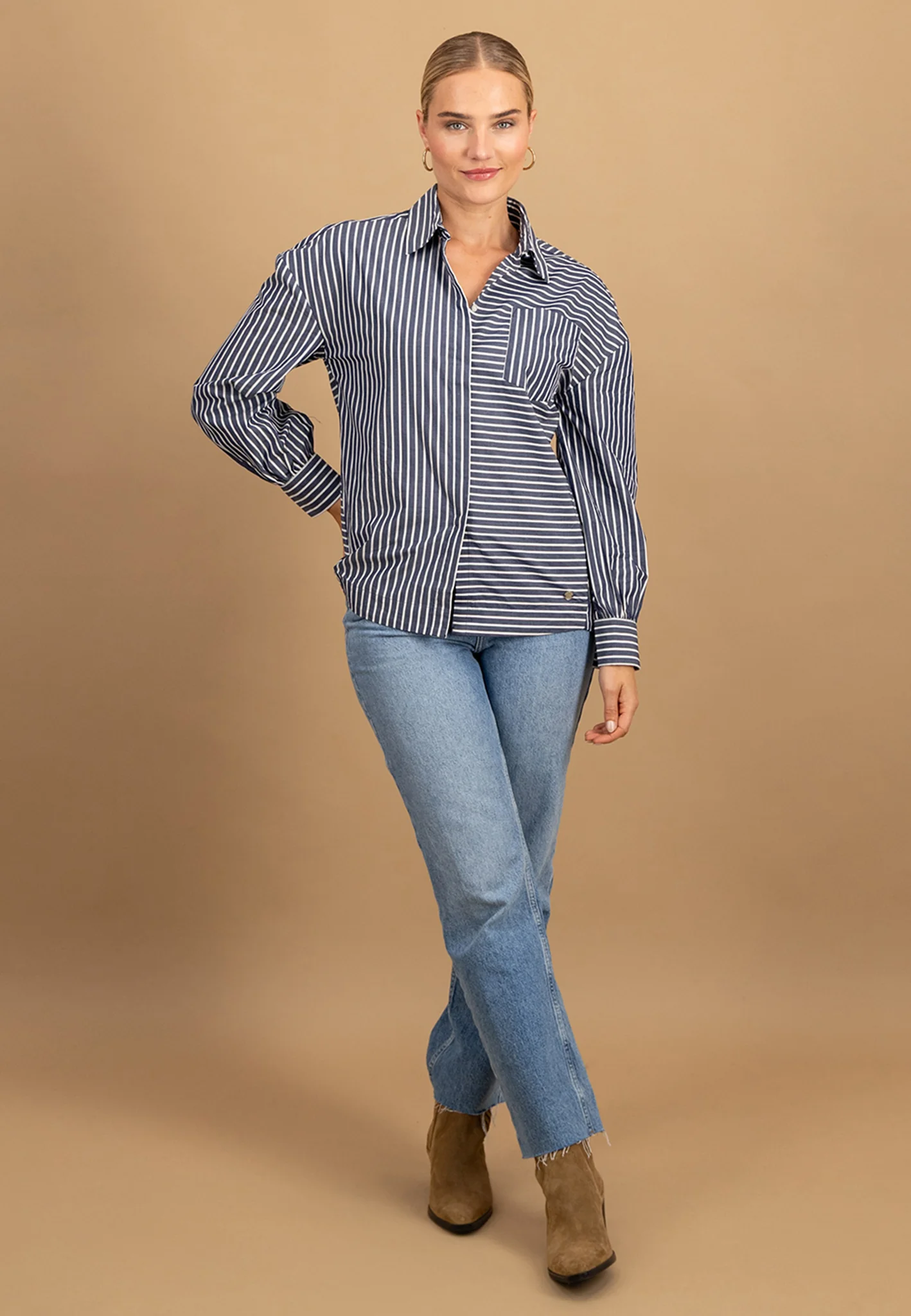 Bluse aus Baumwolle mit Streifenmuster und Brusttasche - Image 2