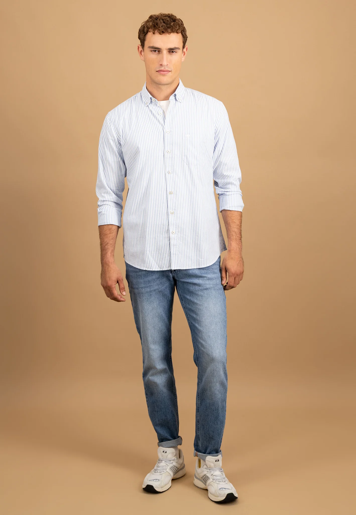 Oxfordhemd aus Baumwolle mit feinem Streifenmuster und Button-Down-Kragen - Image 2