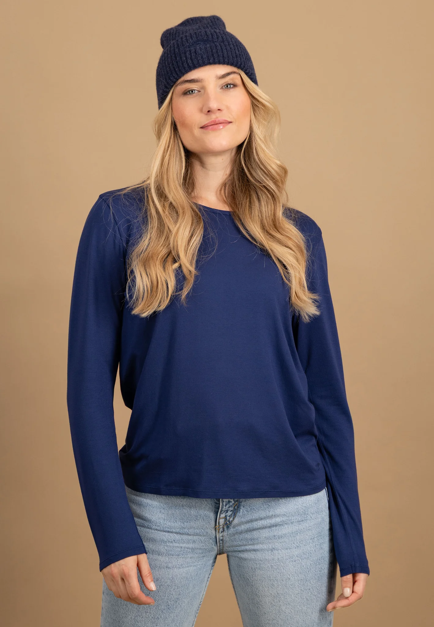 Langarmshirt aus Viskose-Stretch mit Rundhalsausschnitt - Image 7