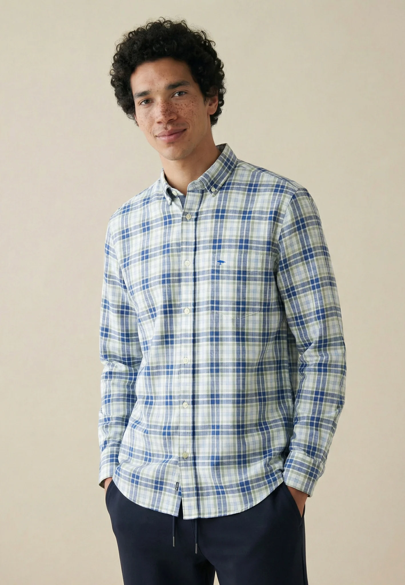 Oxfordhemd aus Baumwolle mit Karomuster und Button-Down-Kragen