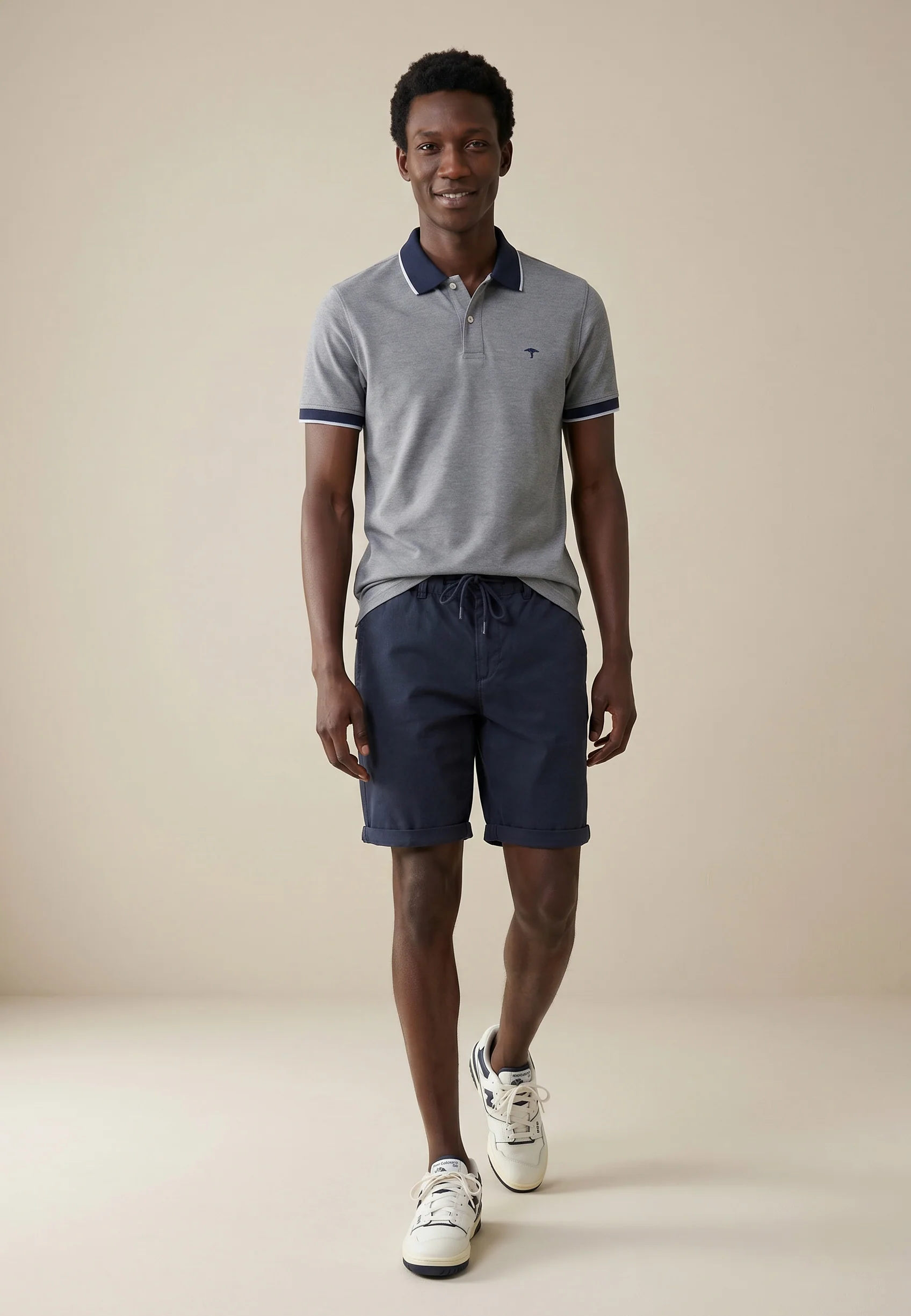 Poloshirt aus Baumwolle mit Strukturmuster und Kontrastkragen - Image 27