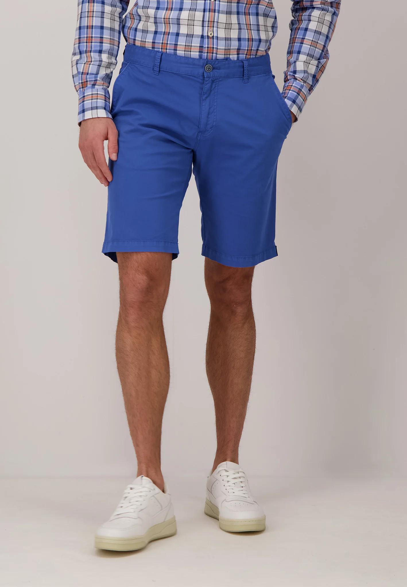 Shorts aus Baumwoll-Mix mit Gürtelschlaufen - Image 14