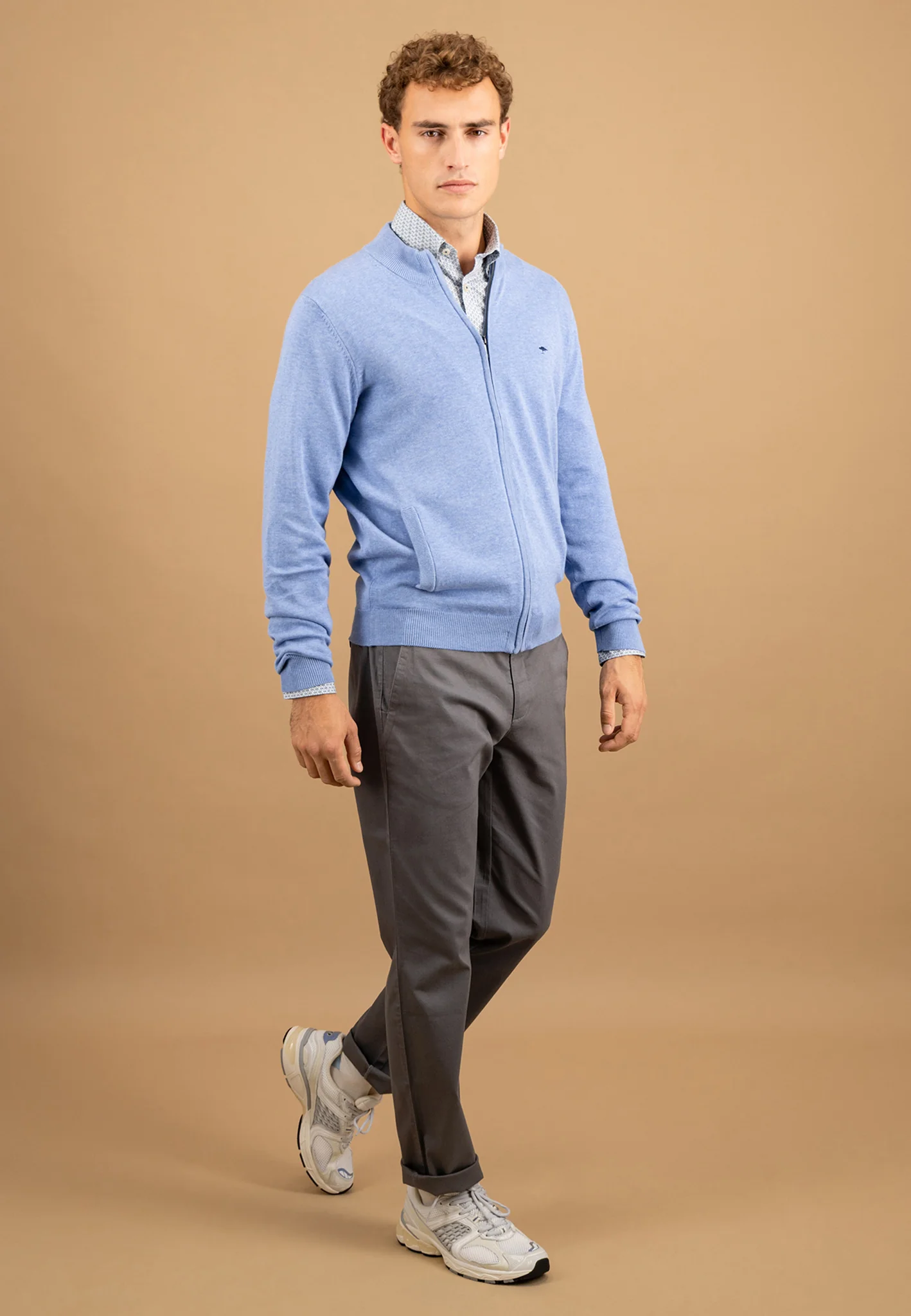 Strickjacke aus Baumwolle mit Reißverschluss und Stehkragen - Image 10