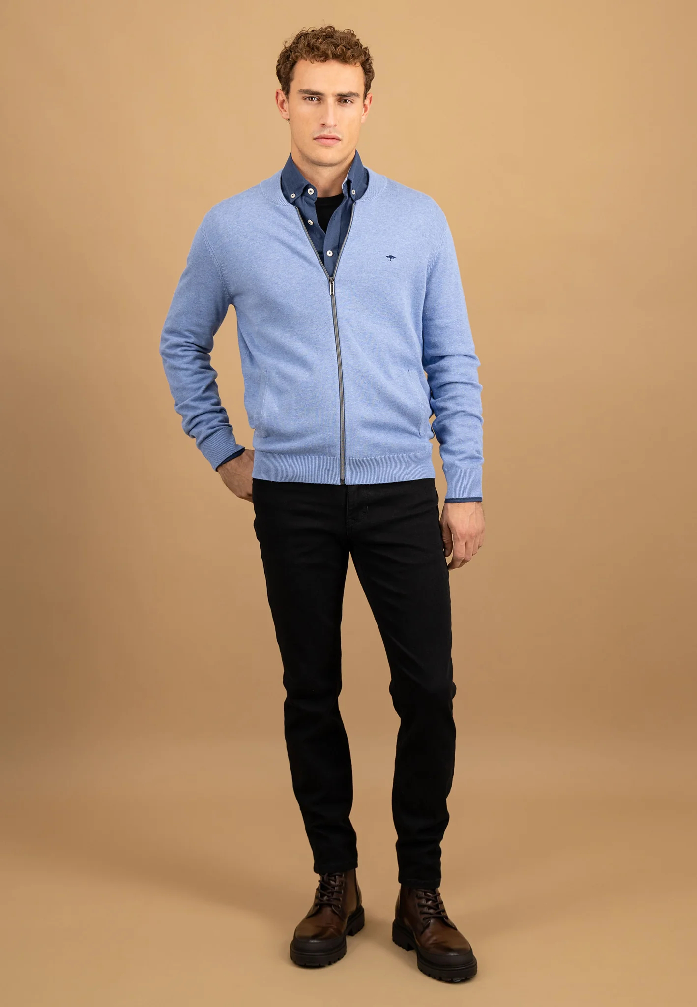 Strickjacke aus Baumwolle mit Reißverschluss und Stehkragen - Image 8