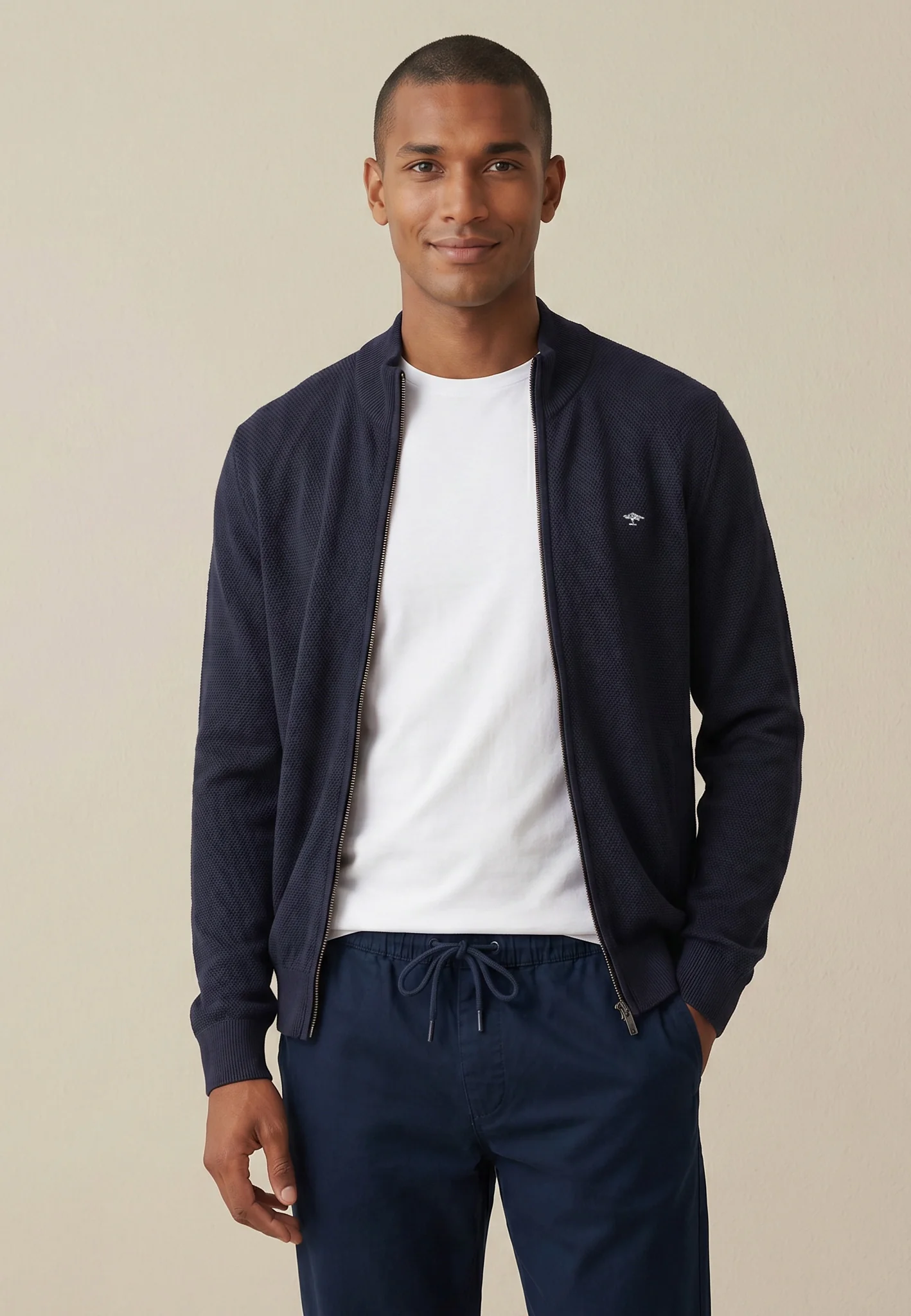 Strickjacke aus reiner Baumwolle mit Reißverschluss und Stehkragen - Image 11