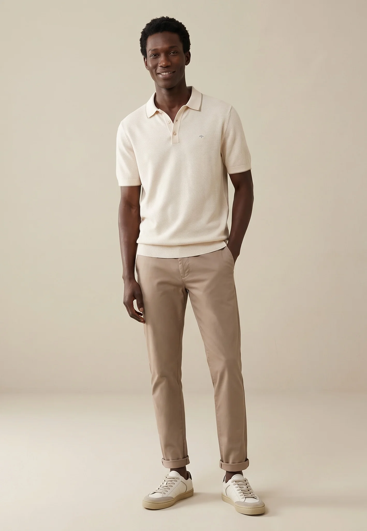 Strickpoloshirt aus Baumwoll-Leinen-Mix mit Kontrastkragen - Image 22