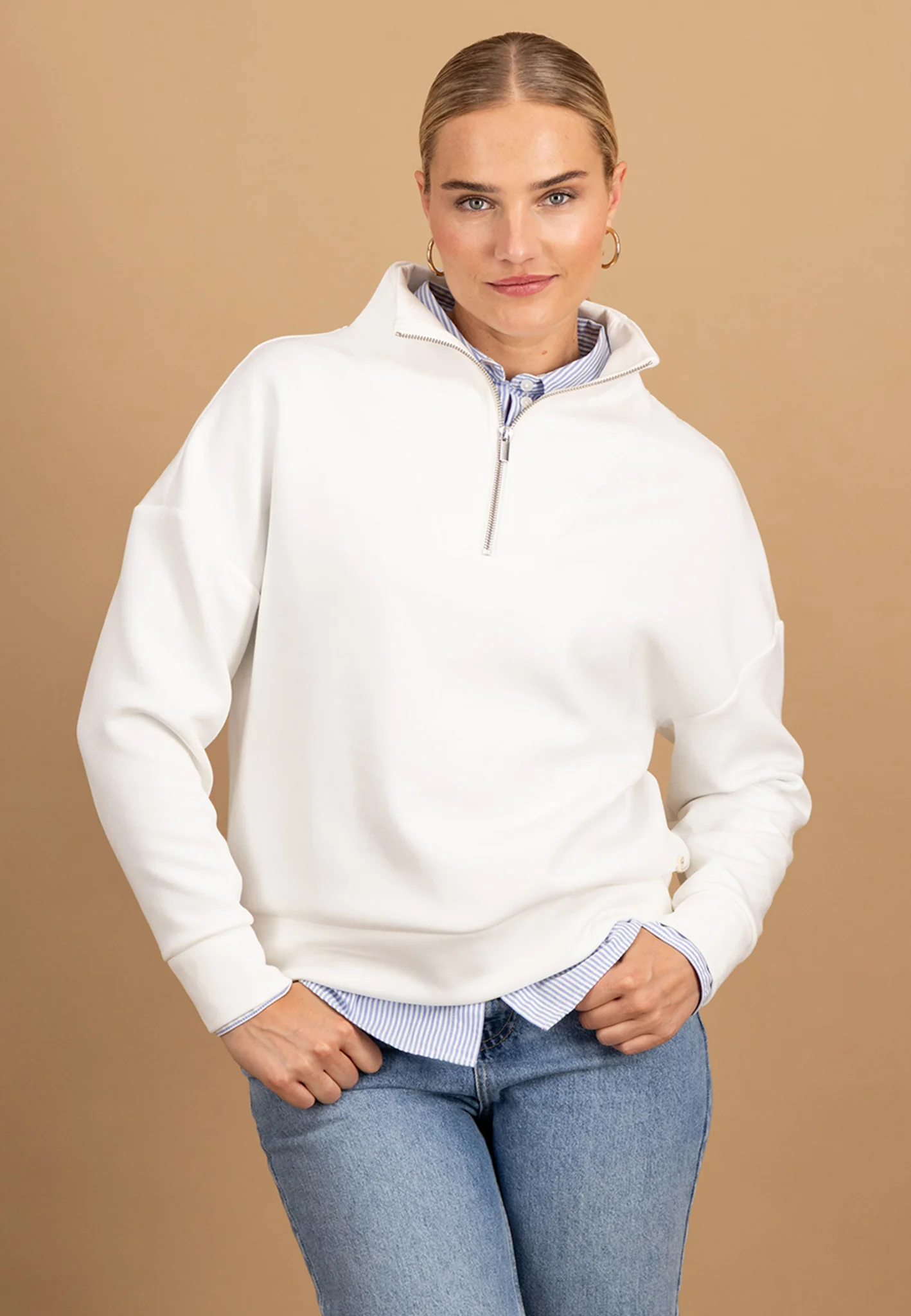 Sweatshirt aus Viskose-Mix mit Zipper und Stehkragen - Image 13