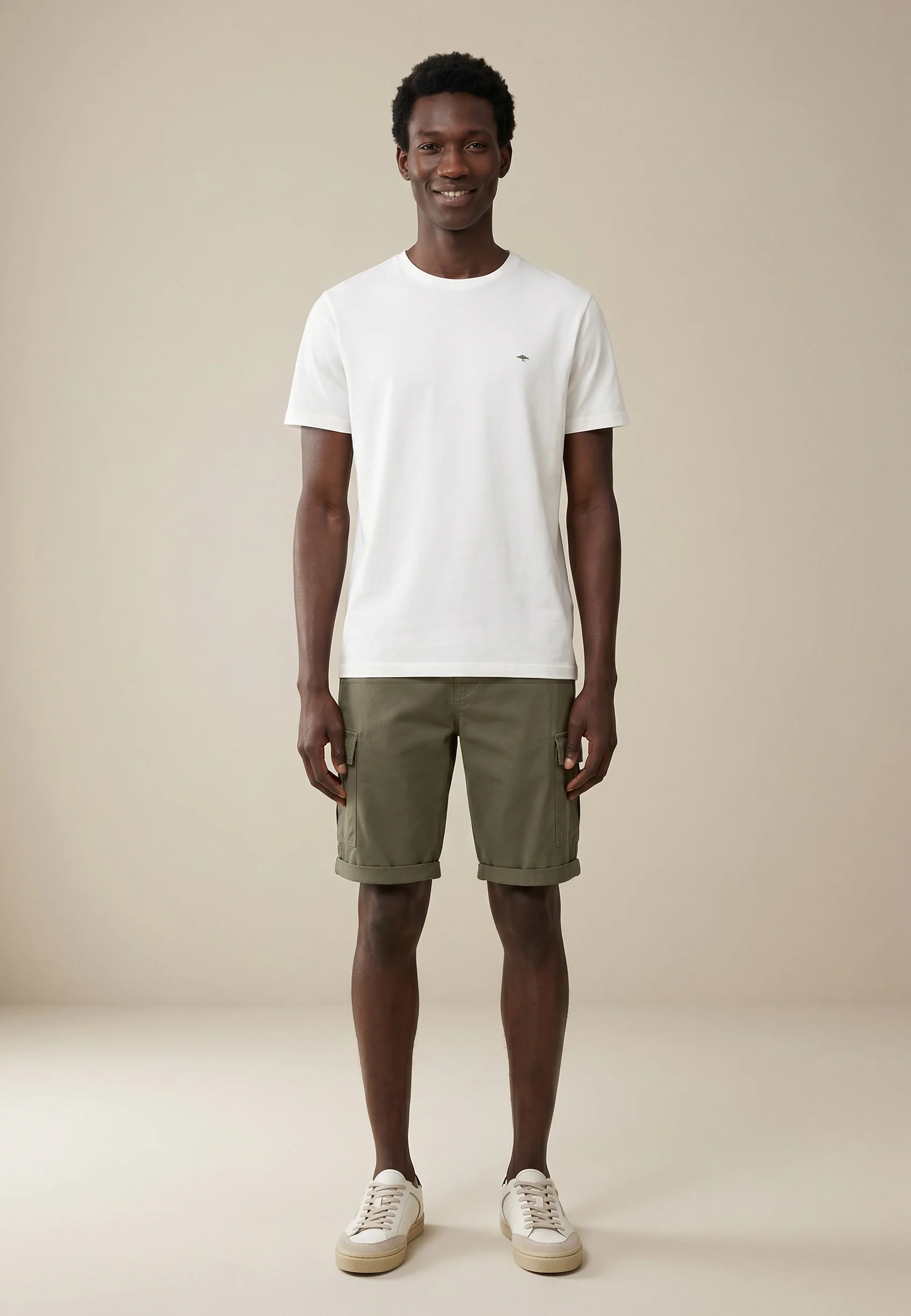 T-Shirt aus Baumwolle mit Slub-Webart und Rundhalsausschnitt - Image 17