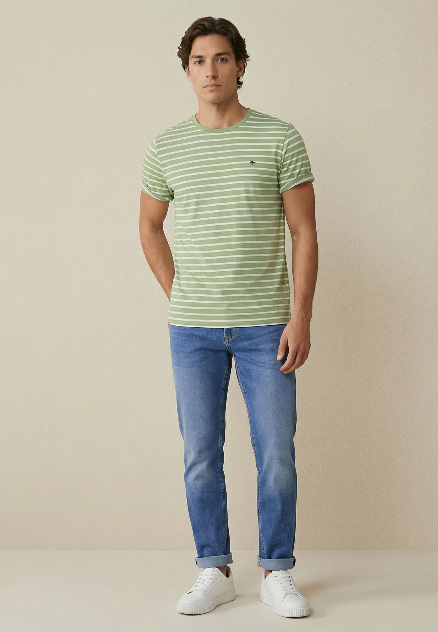 T-Shirt aus Baumwolle mit Streifenmuster und Rundhalsausschnitt - Image 7
